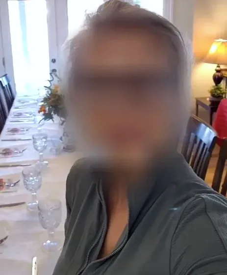 Montserrat, 38 años